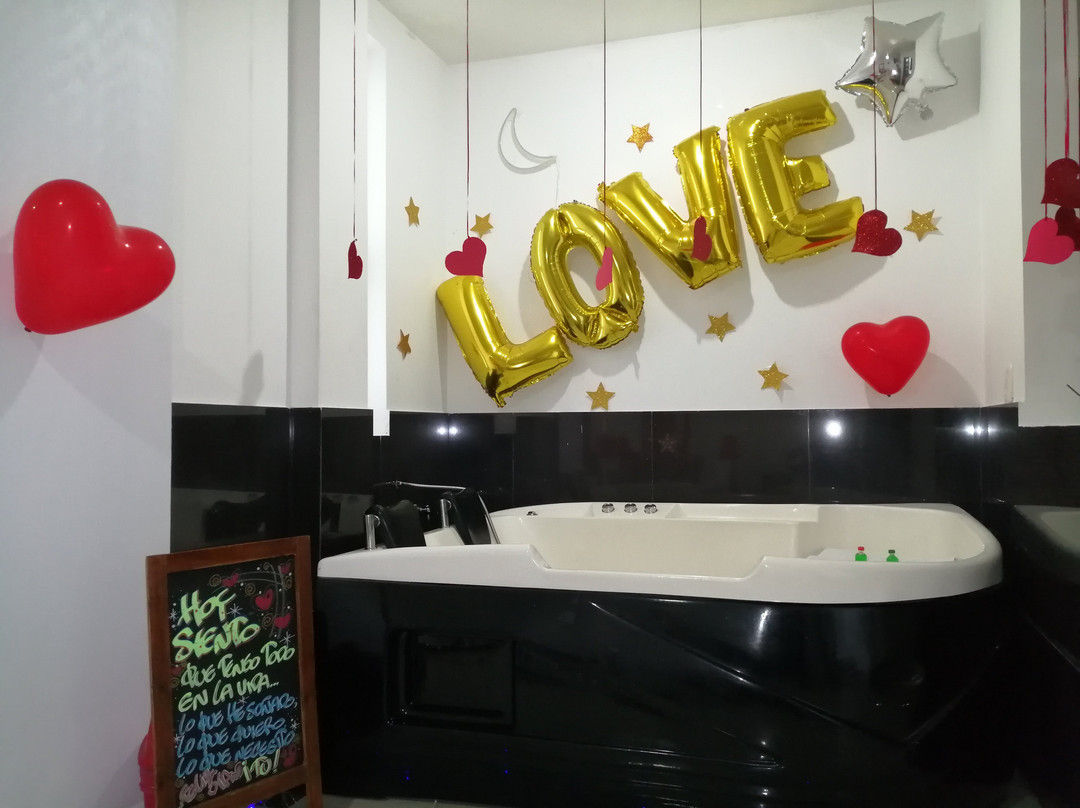 Hotel Catama Inn主图