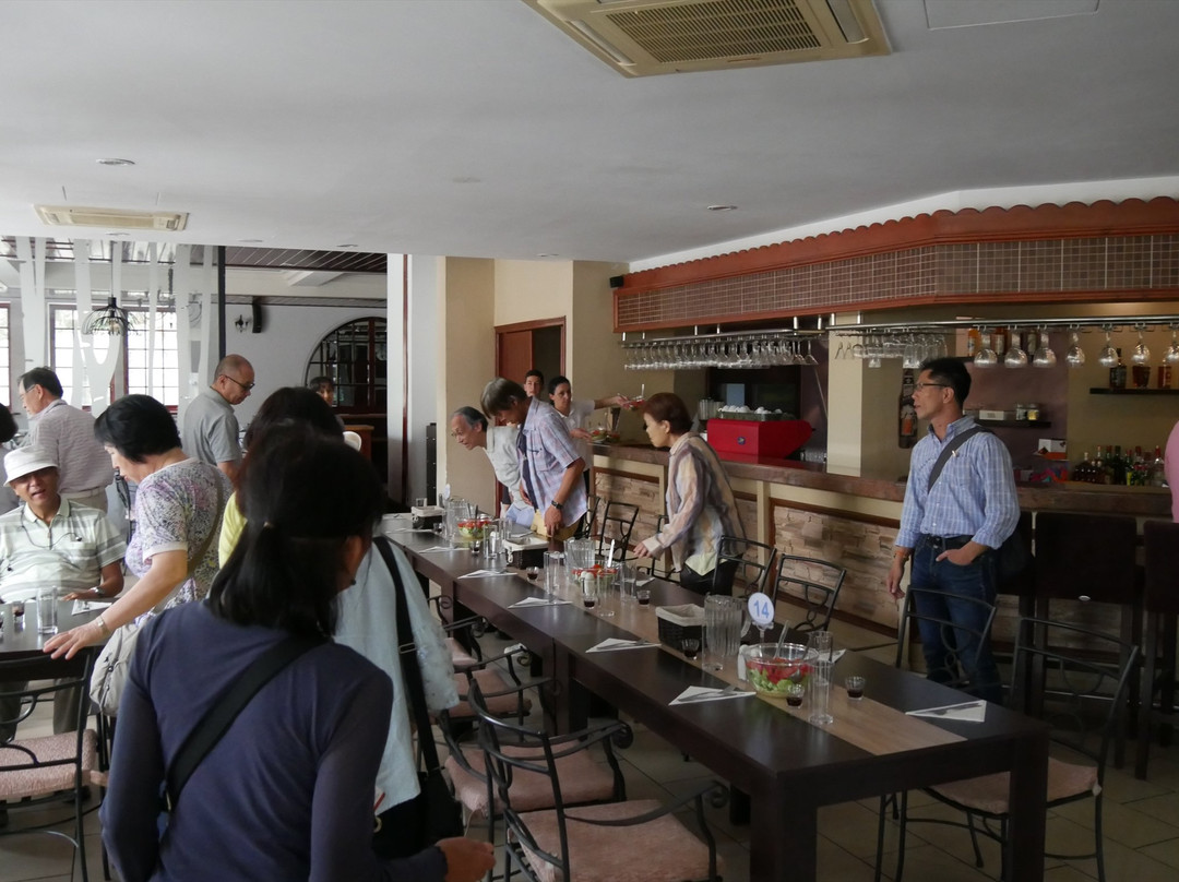 Vengera Café Restaurant and Apartments主图