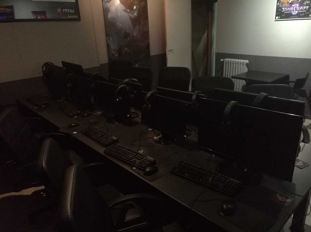 E-BAR-贝桑松必去景点