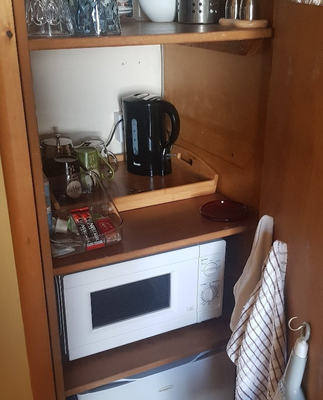 Crown House Suites主图