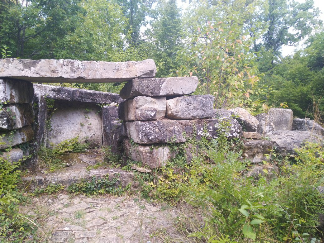 Dolmen Complex景点图片