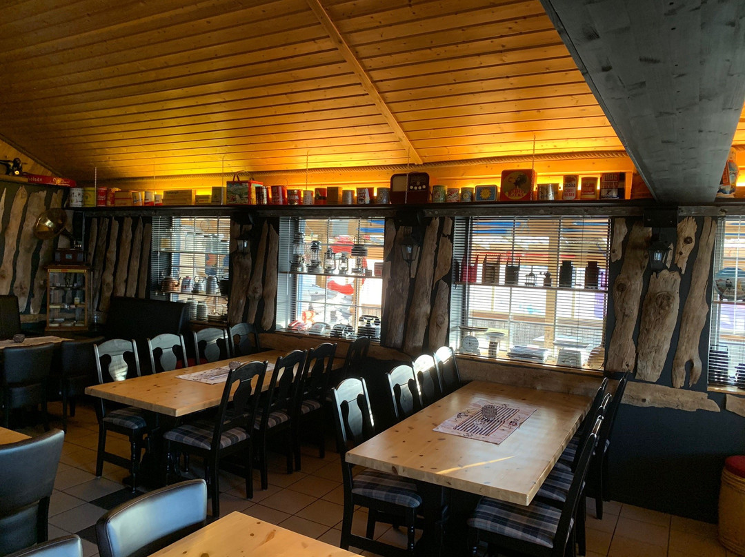 Smia Pub & Cafe景点图片
