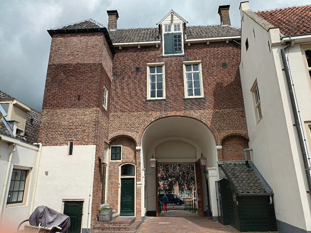Poortgebouw Kasteel Montfoort (15e Eeuw)