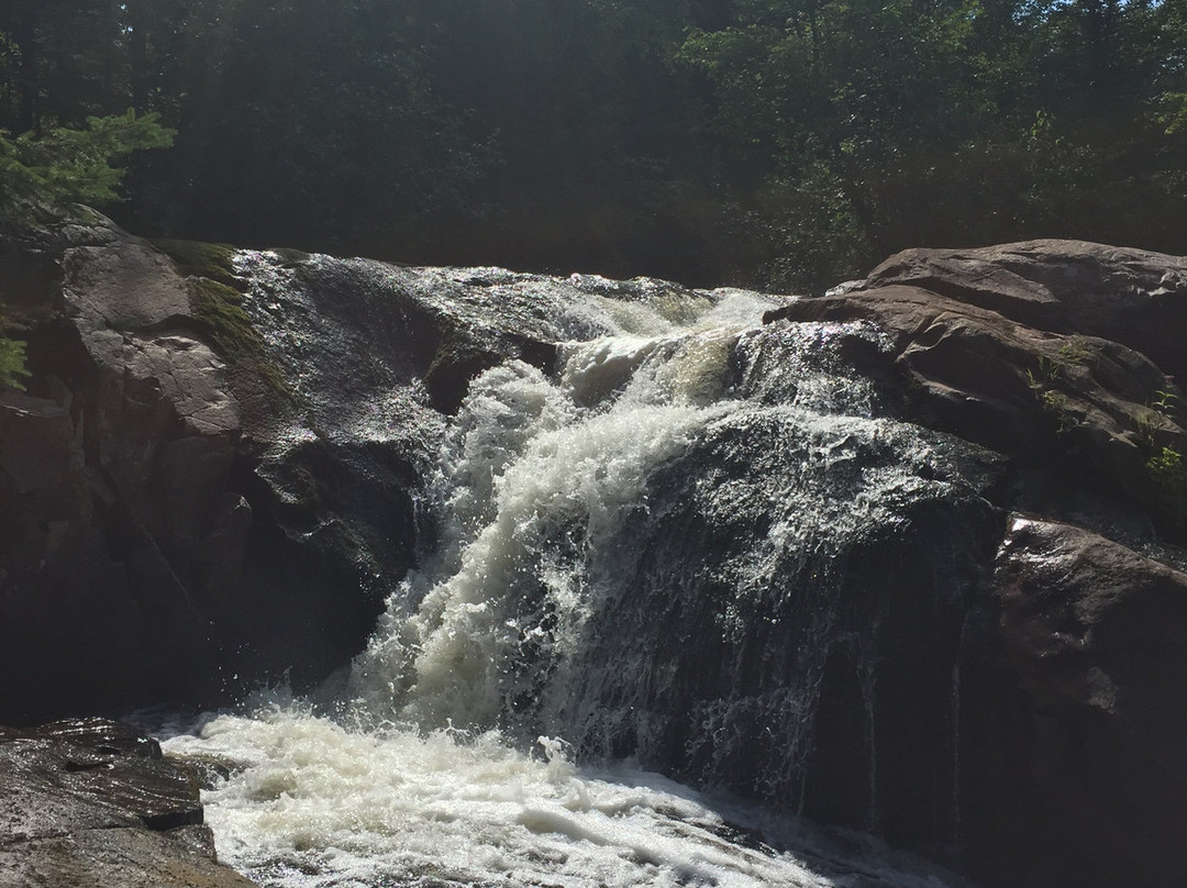 Yellow Dog Falls-Big Bay必去景点