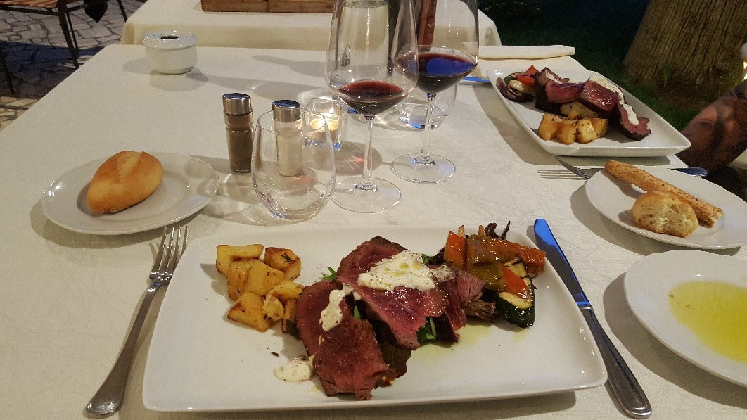 阿尔坎塔拉酒店主图