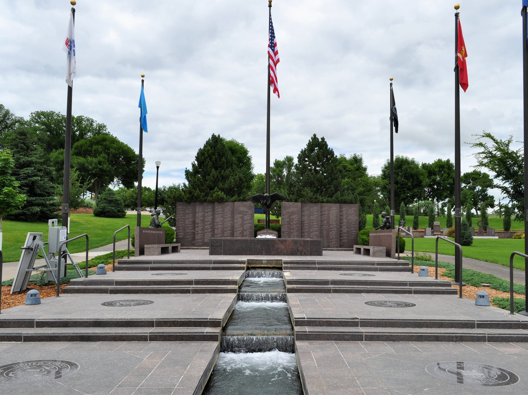 Flaming Fountain-皮尔必去景点