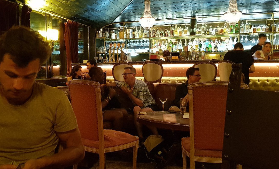 Black Market Art Gallery-罗马必去景点