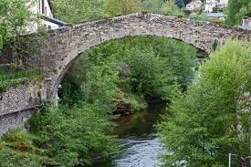 Pont Vieux , roman du XIII eme-Saint-Jean-du-Bruel必去景点