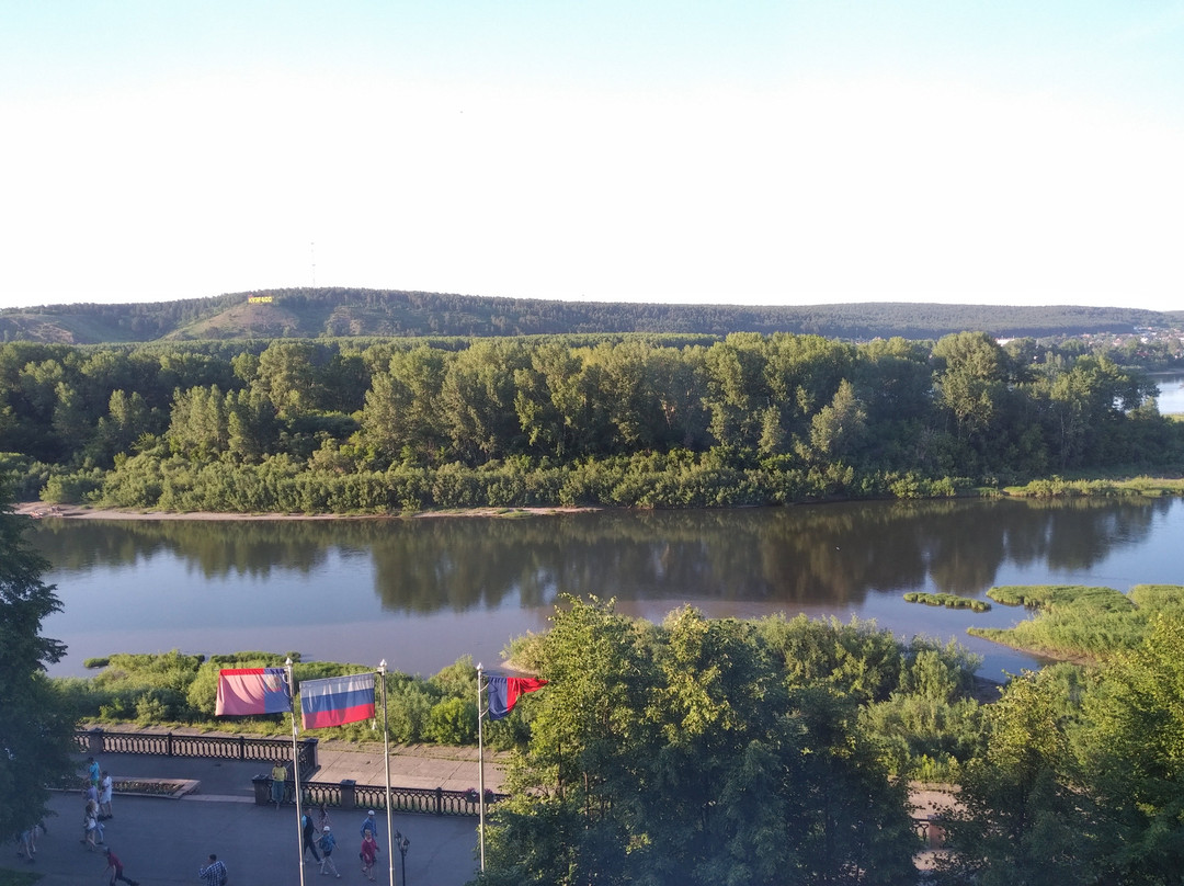 Tom River Plaza主图