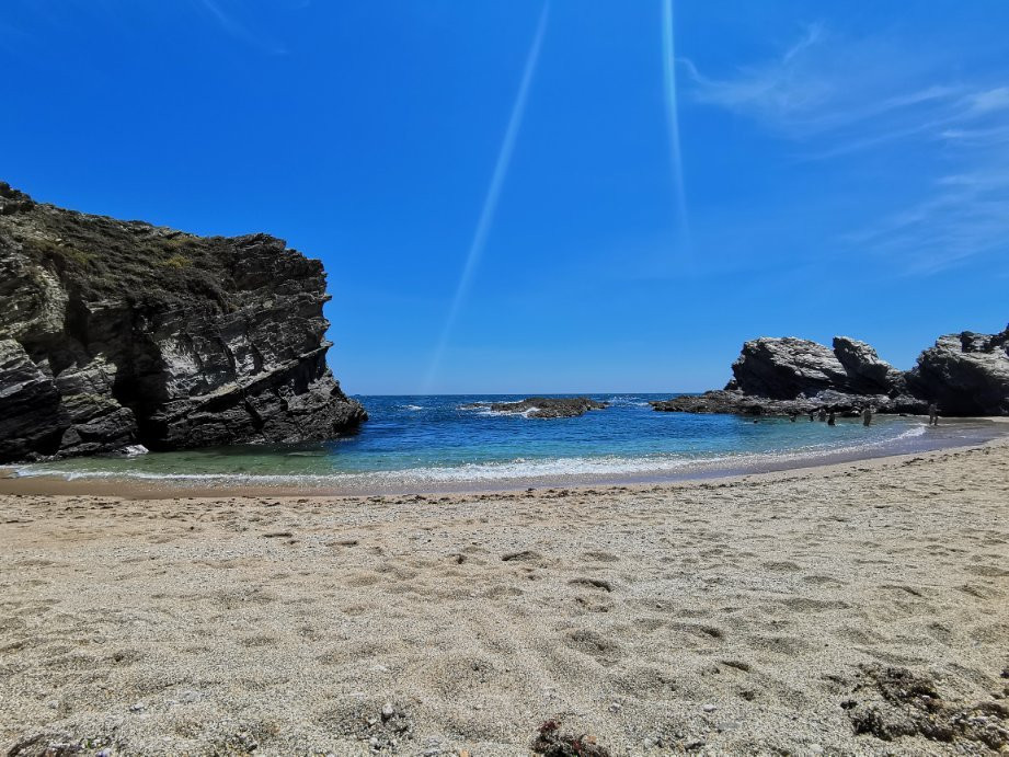 Praia dos Buizinhos景点图片