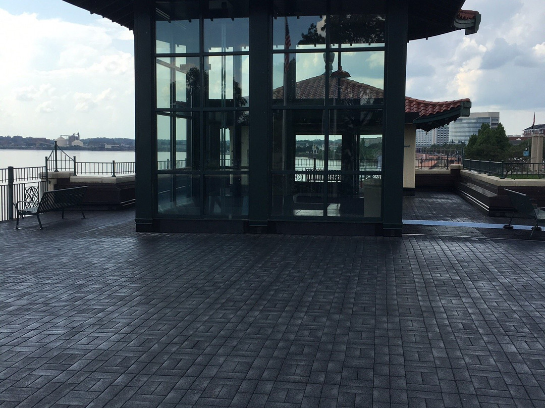 Visit Evansville-埃文斯维尔必去景点