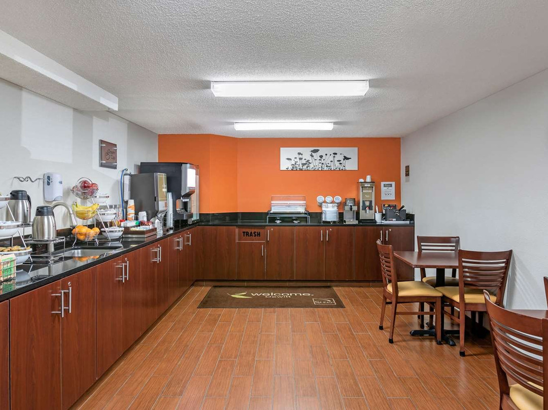 Sleep Inn - Lansing North / Dewitt主图