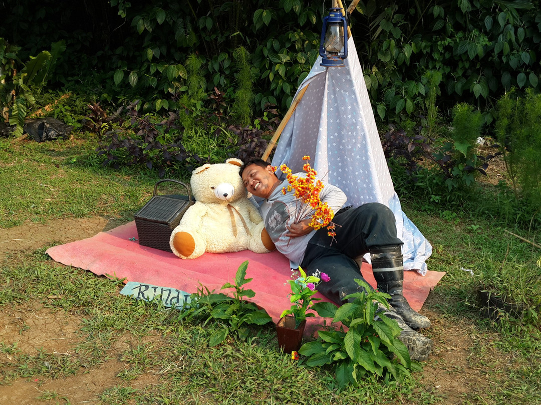 Bukit Batu Kemun-Babakan Madang必去景点