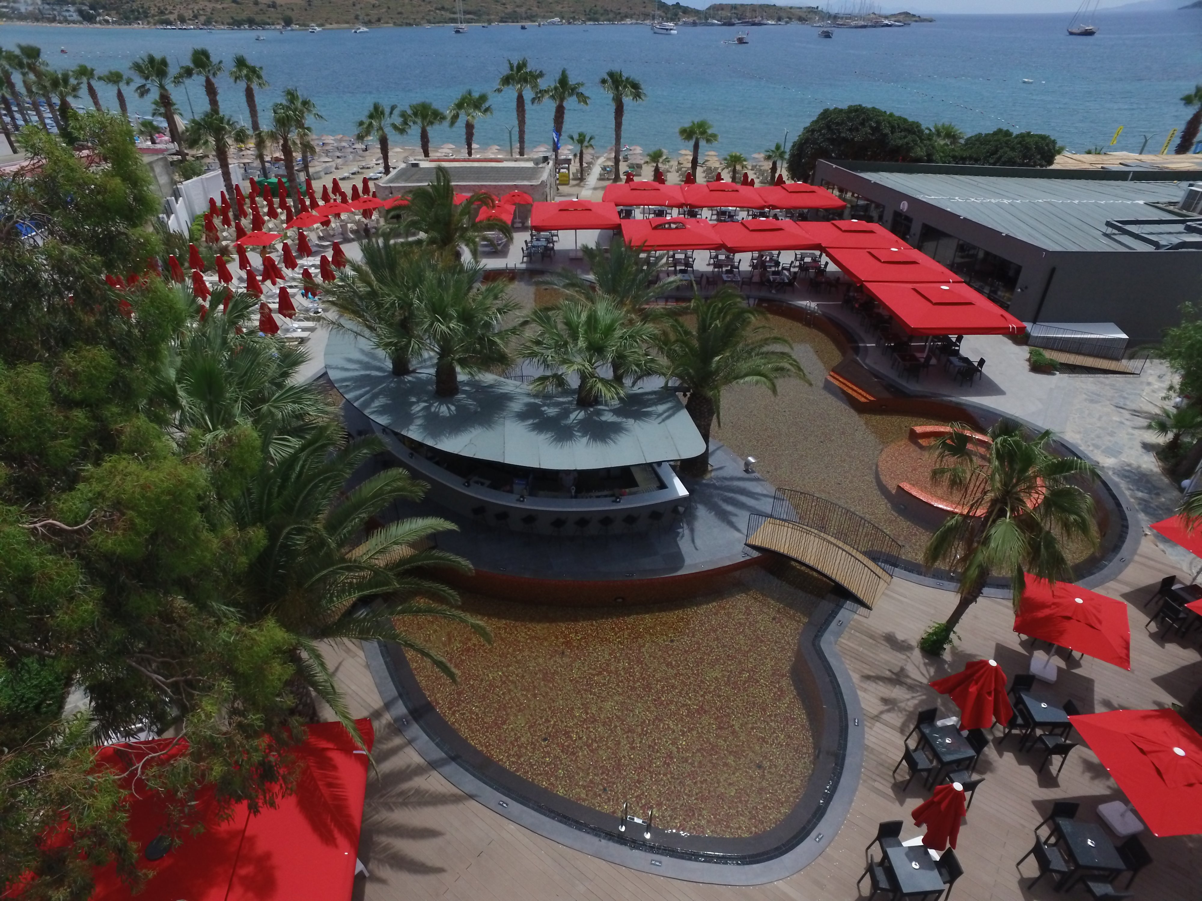 Very Chic Hotel-官方