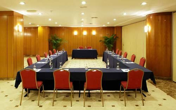 Faura酒店住宿-瓦伦西亚展会酒店