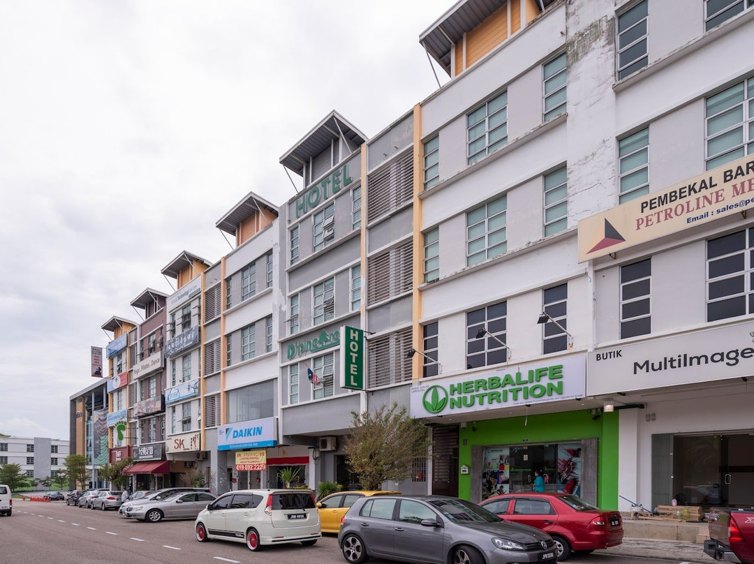 OYO 614 D'Pinetrees Hotel主图