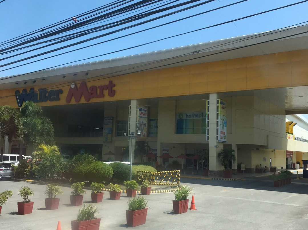 SM City Dasmariñas-达斯马里尼亚斯市必去景点