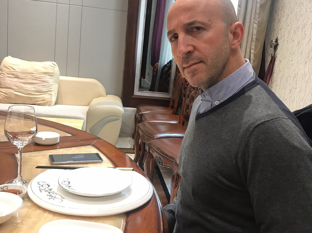 新世界国际大酒店主图