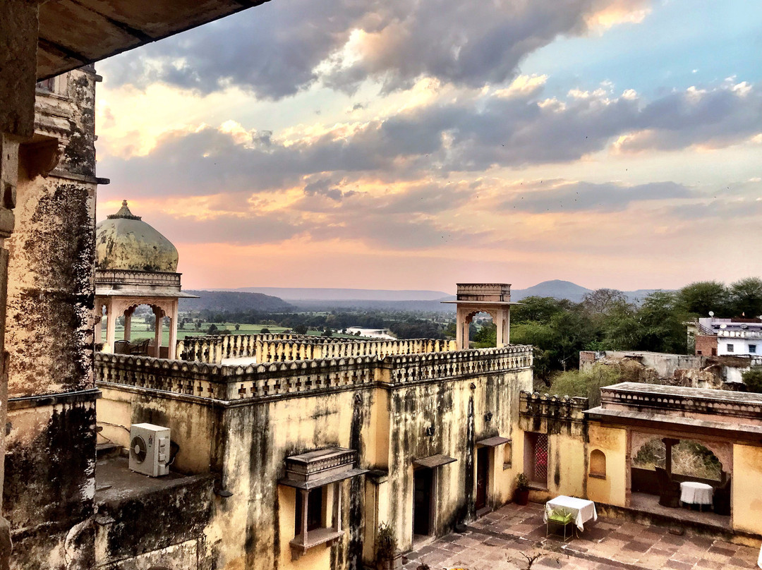 拜恩斯罗加尔堡垒旅馆主图