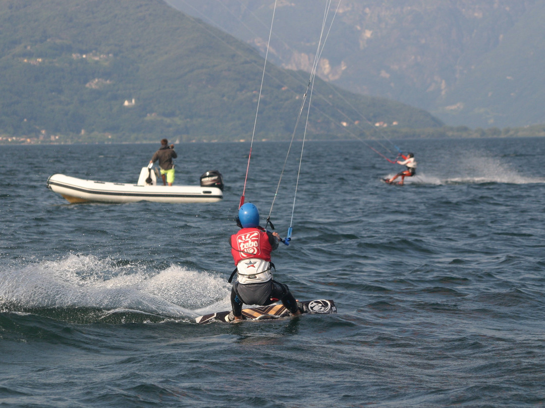 Tabo Surf Center景点图片
