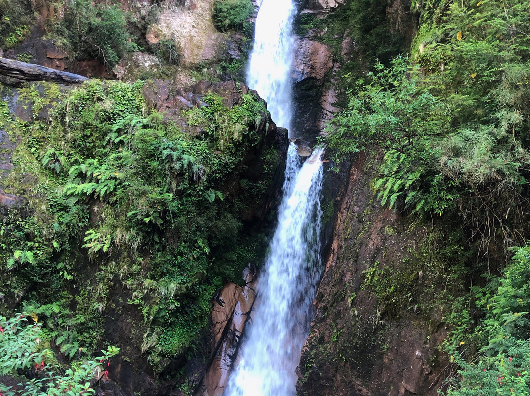 Cascada La Virgen景点图片