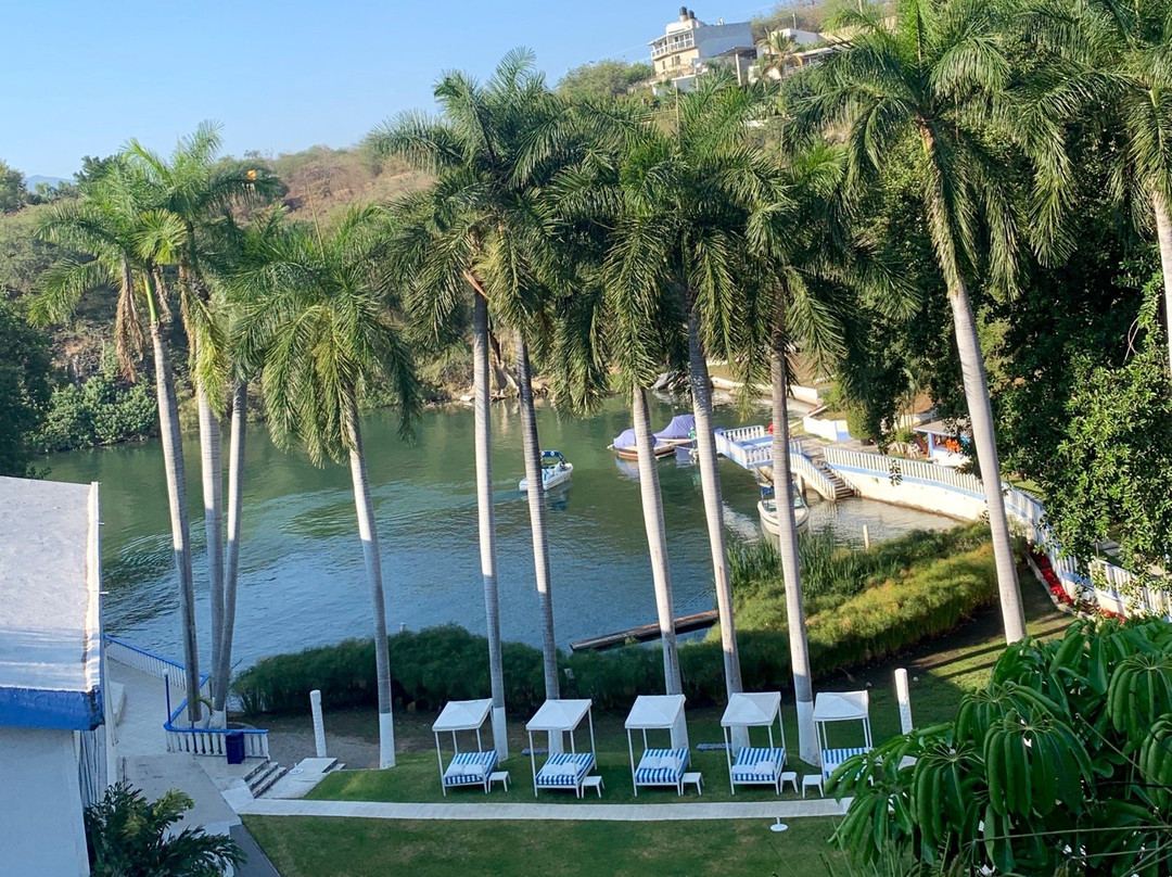 Hotel Villa Bejar and Spa Tequesquitengo主图