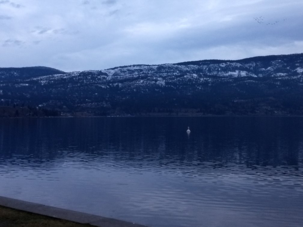 Okanagan Lake景点图片