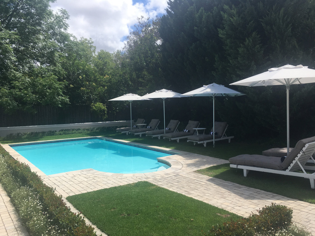 River Manor Boutique Hotel主图