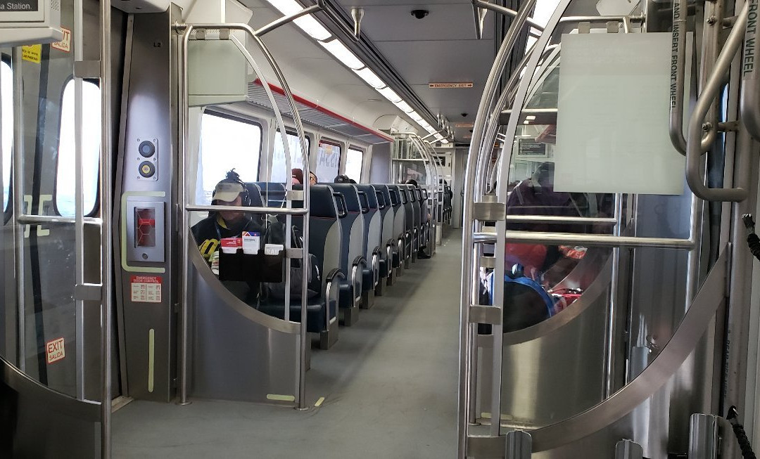 Denvers Airport Transportation-丹佛必去景点