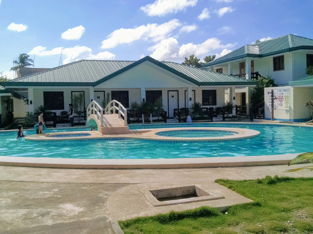 New Beach Head Resort主图