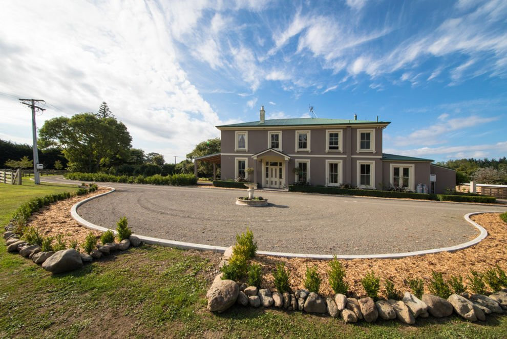 Hewitts Homestead主图