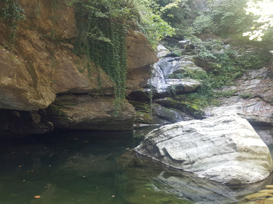 Kalyopso Waterfall景点图片