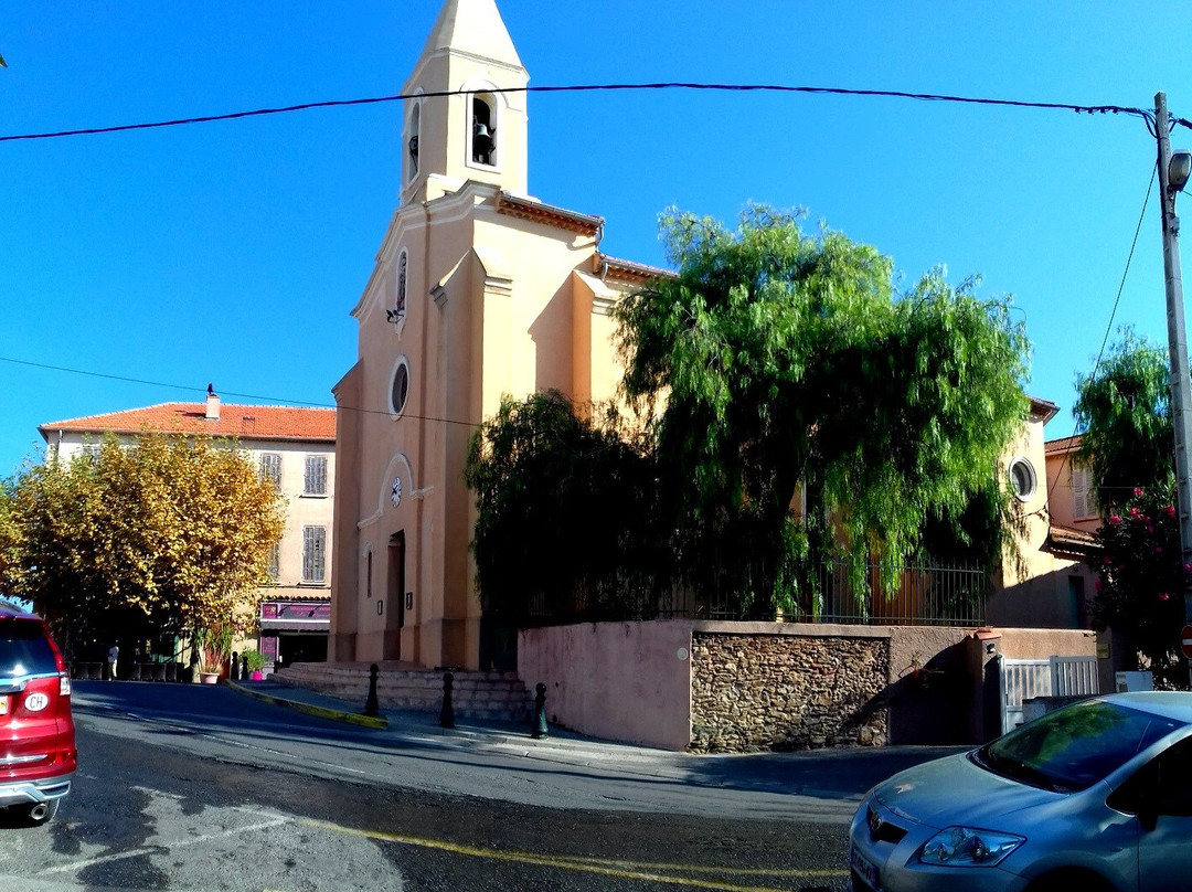 Eglise Saint-Pierre景点图片