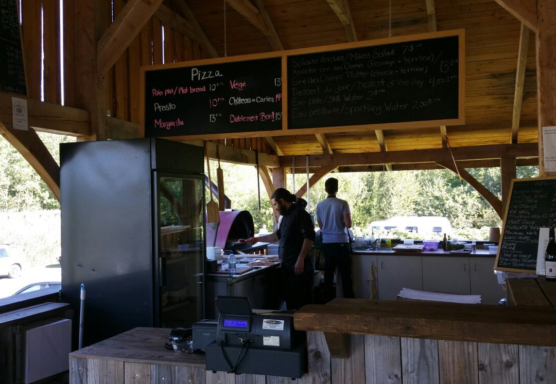 Chateau de Cartes-Dunham必去景点