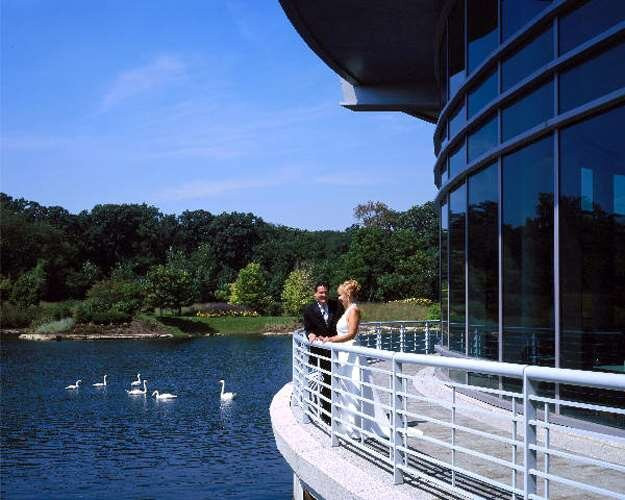 Doubletree Suites By Hilton & Conference Center Chicago - Downers Grove主图