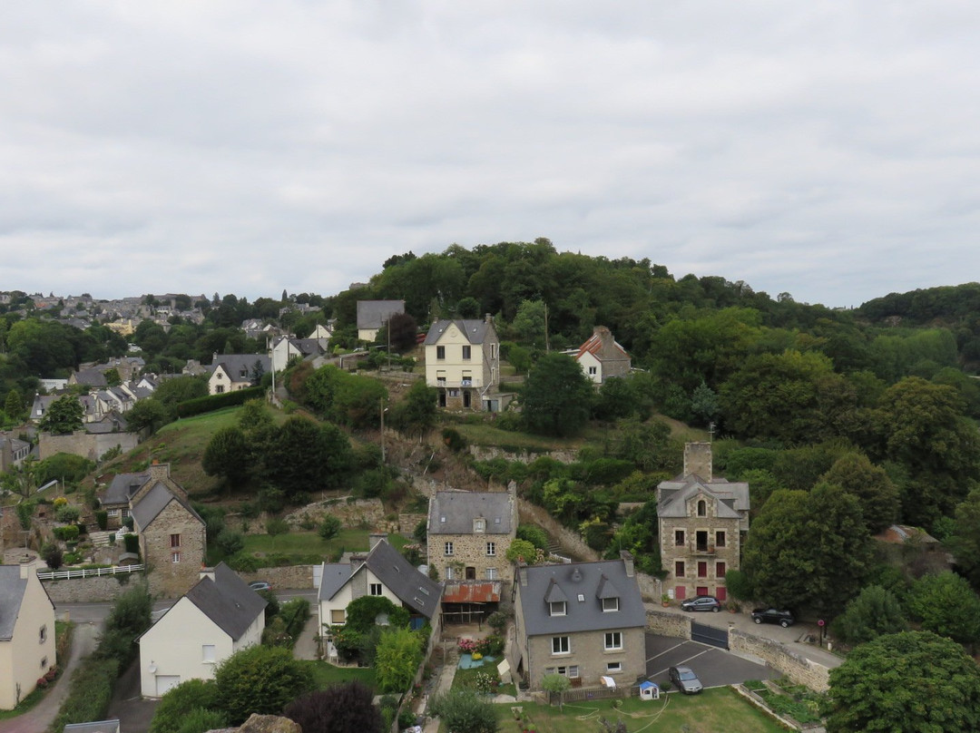 Chateau Fort de Lehon景点图片