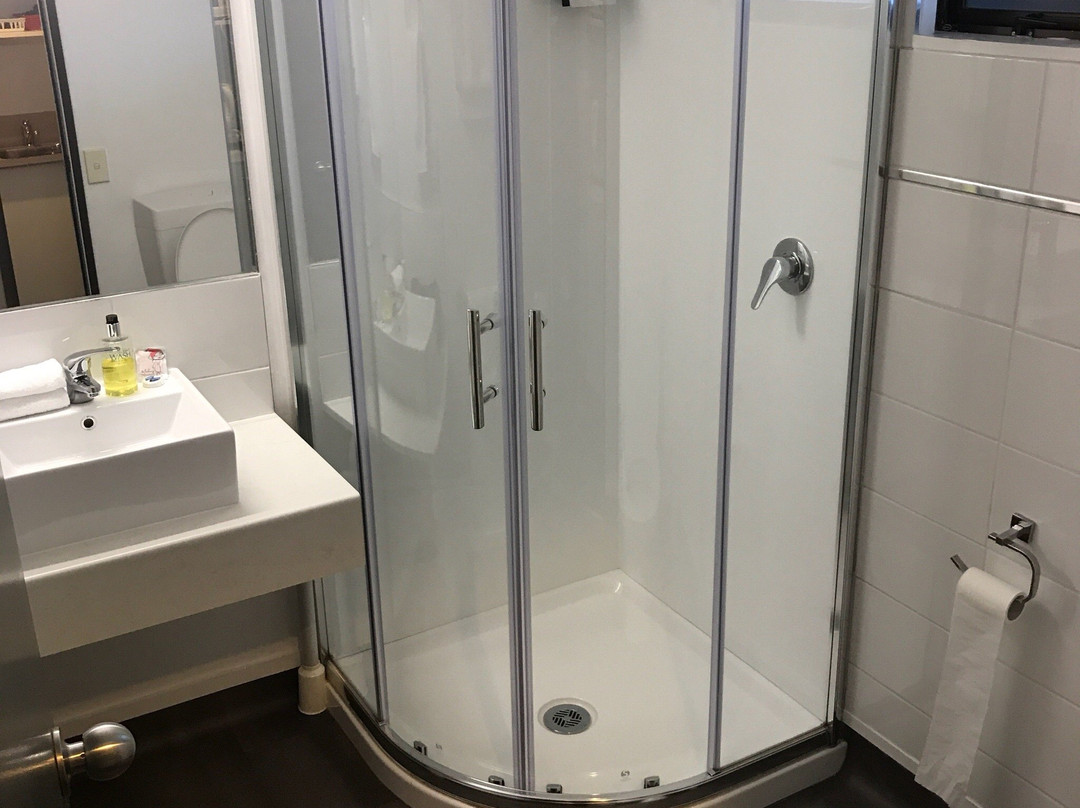 83 By The Sea Petone主图