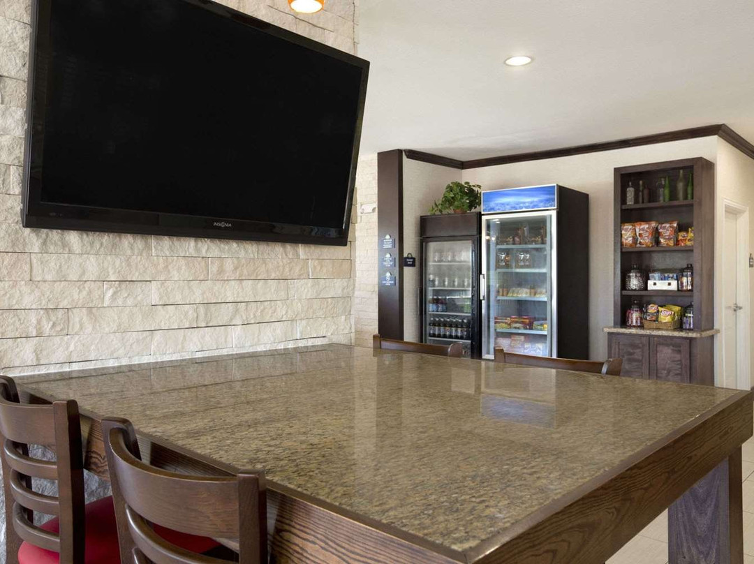 Studio 6 Gonzales, TX主图