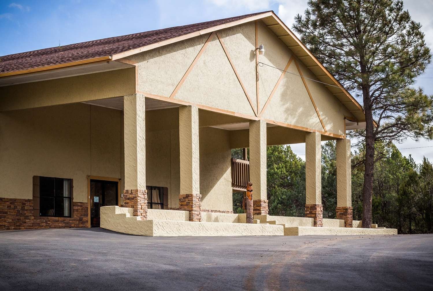 Best Western Pine Springs Inn-官方