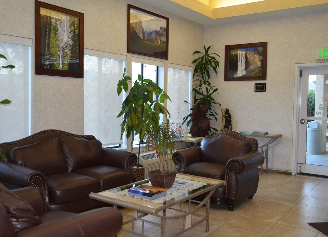 优胜美地奥克赫斯特戴斯酒店主图