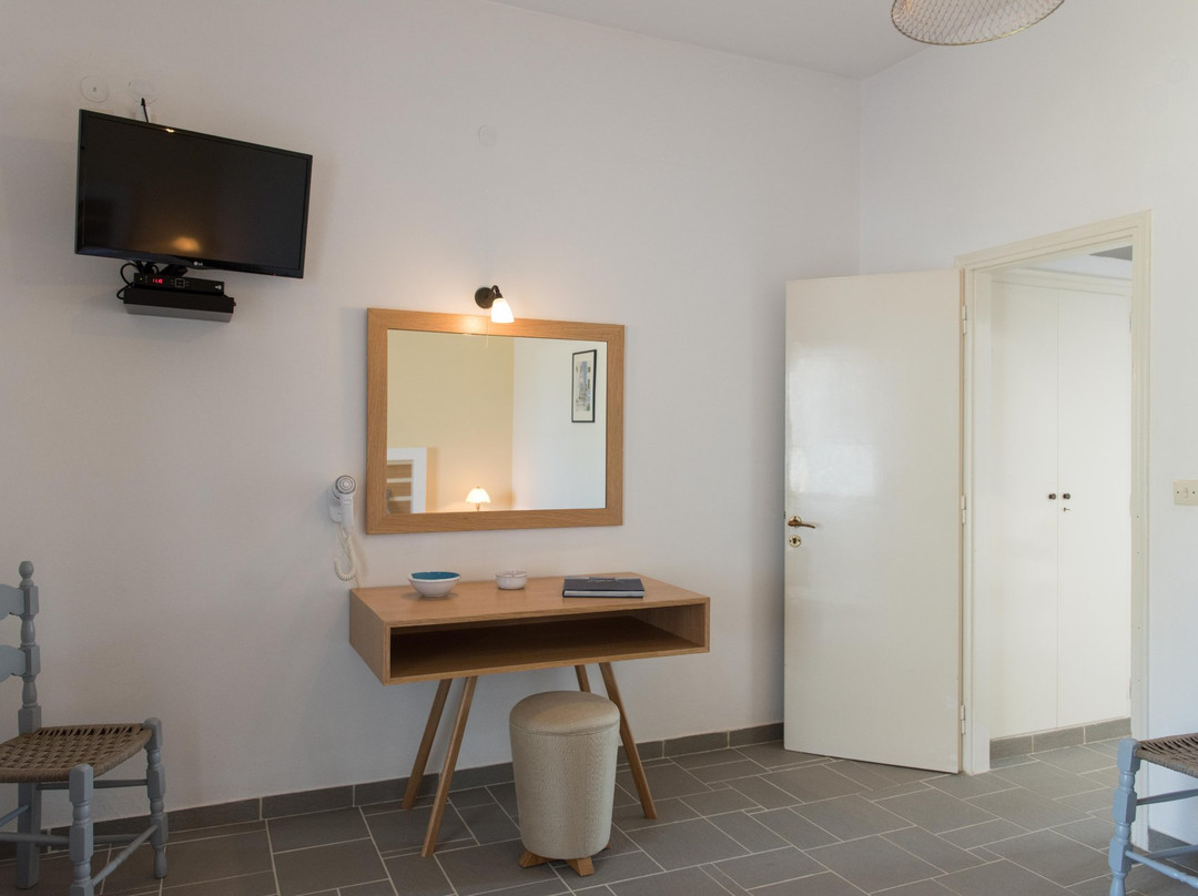 Aeolos Apartments主图