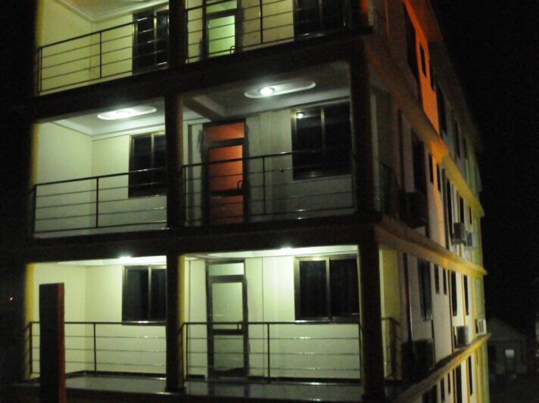 Glamossay Hotel主图