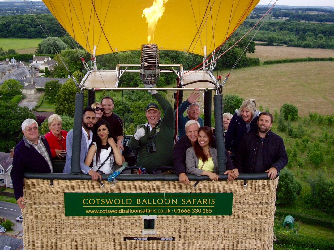 Cotswold Balloon Safaris-马姆斯伯里必去景点