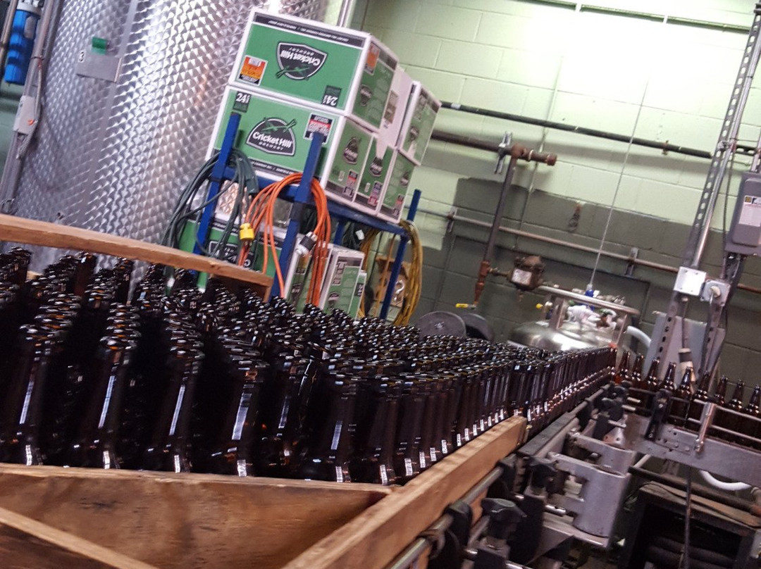 Cricket Hill Brewing Co景点图片