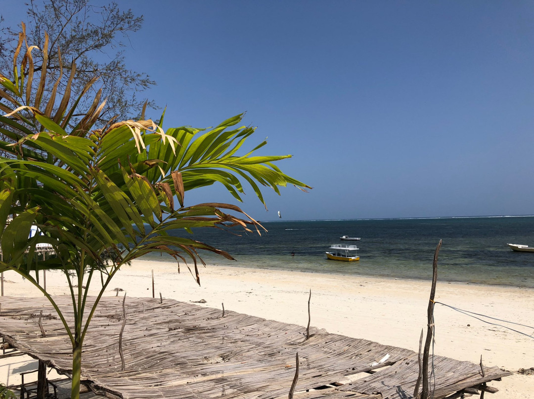 班布里海滩酒店主图