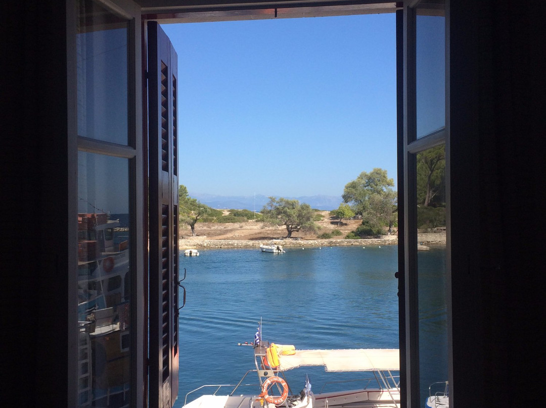 Elena Apartment主图