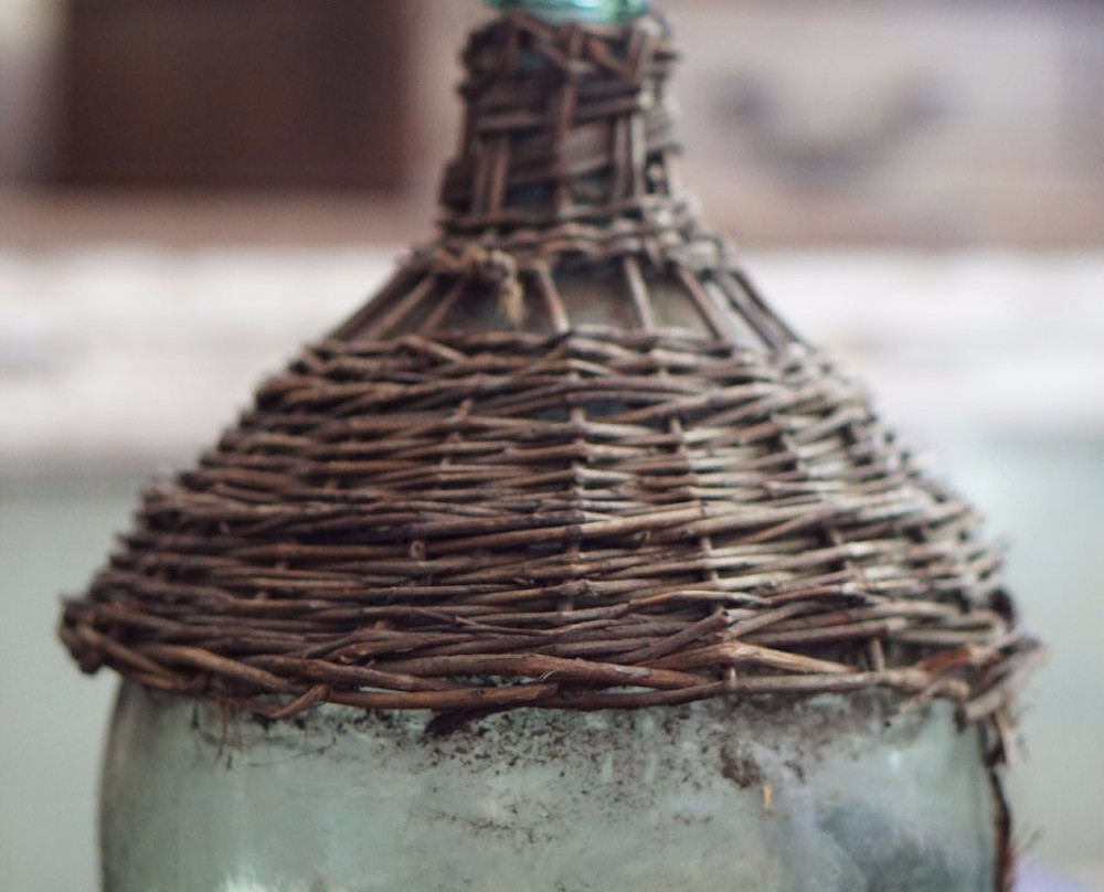 Gargoyles French Decor-Mount Juliet必去景点