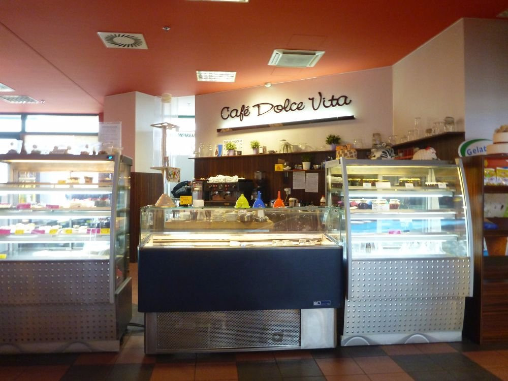 Plana nad Luznici餐馆和美食-Cafe Dolce Vita