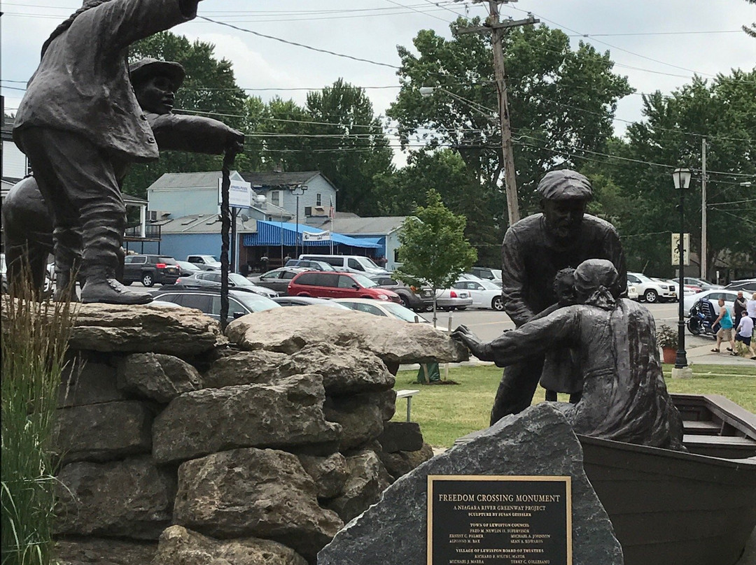 Freedom Crossing Monument-Lewiston必去景点