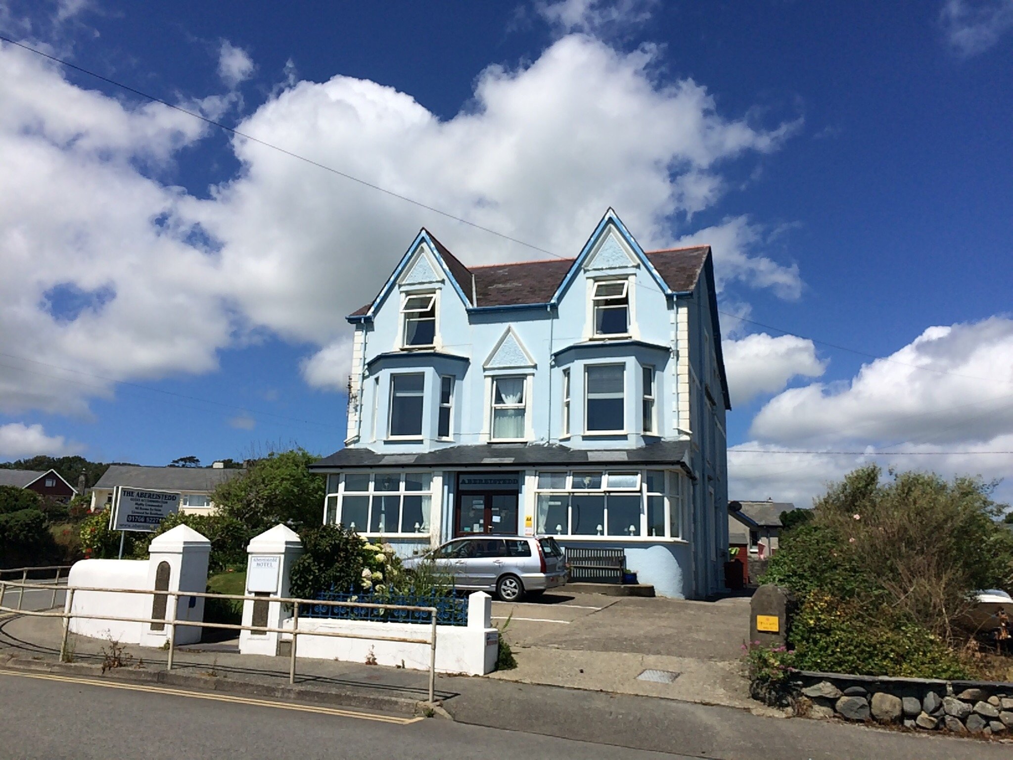 The Abereistedd-官方